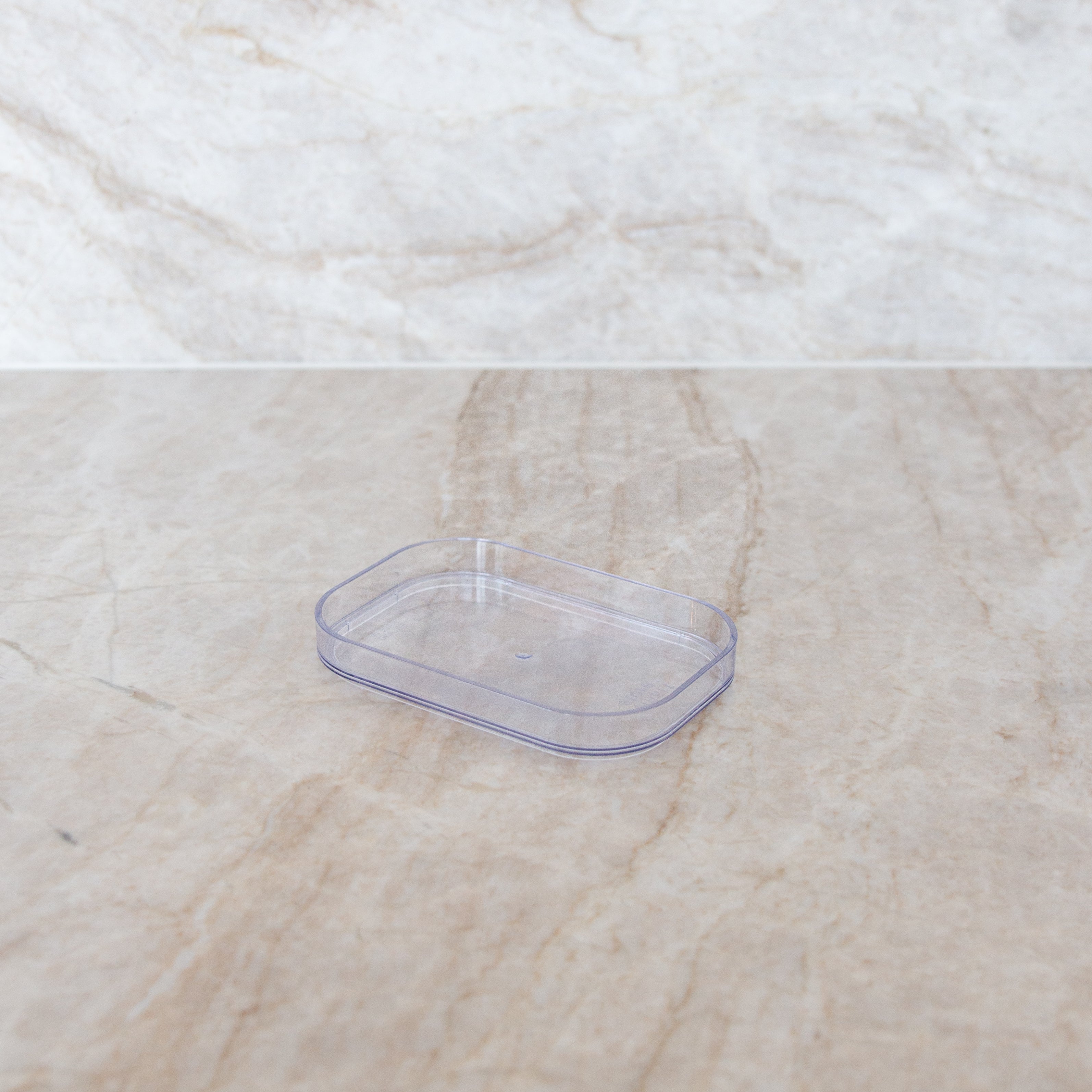 Plastikkasser med låg - Organisér køleskab, køkken og hjem