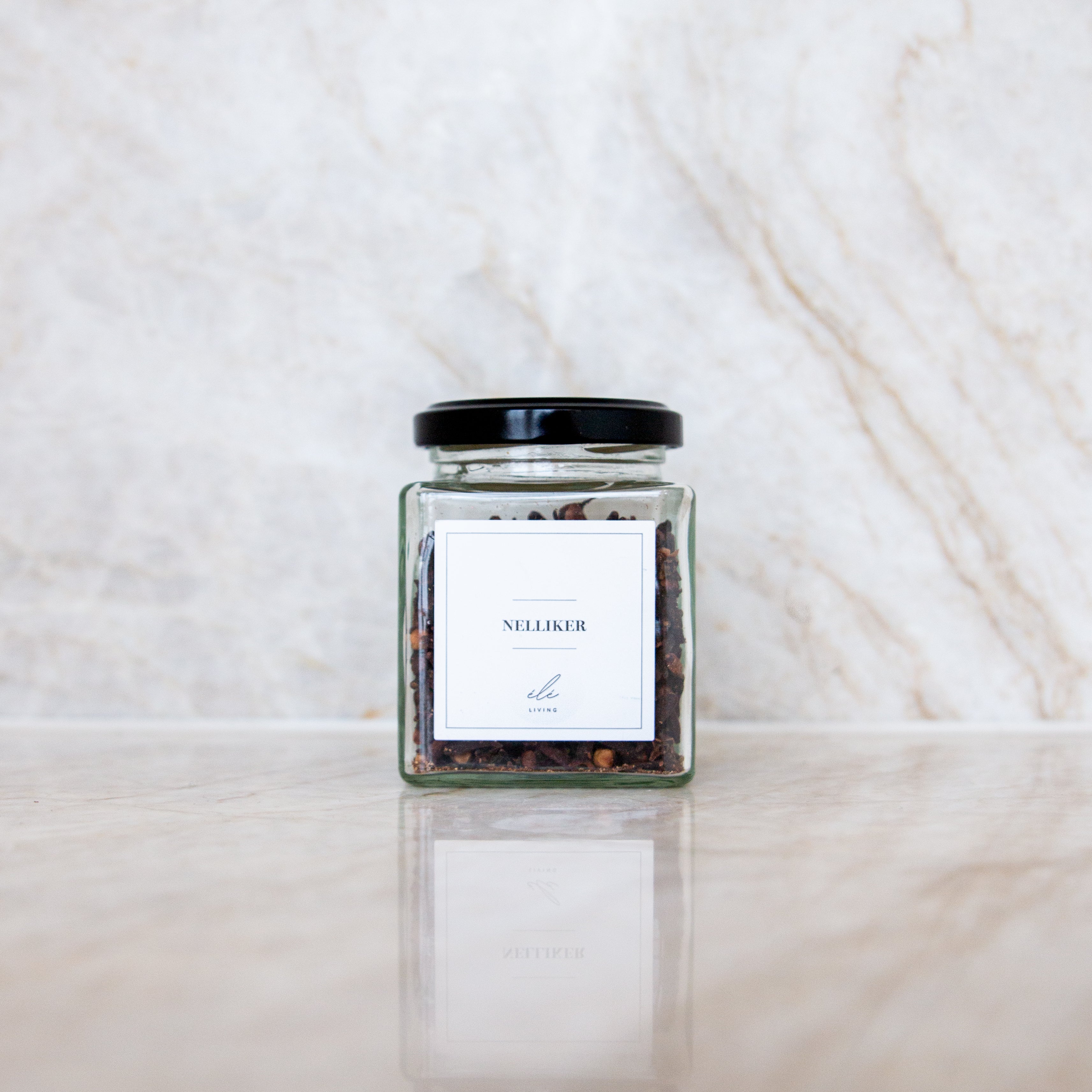 Krydderi holder - Få styr på glas, labels og drejefad i dag