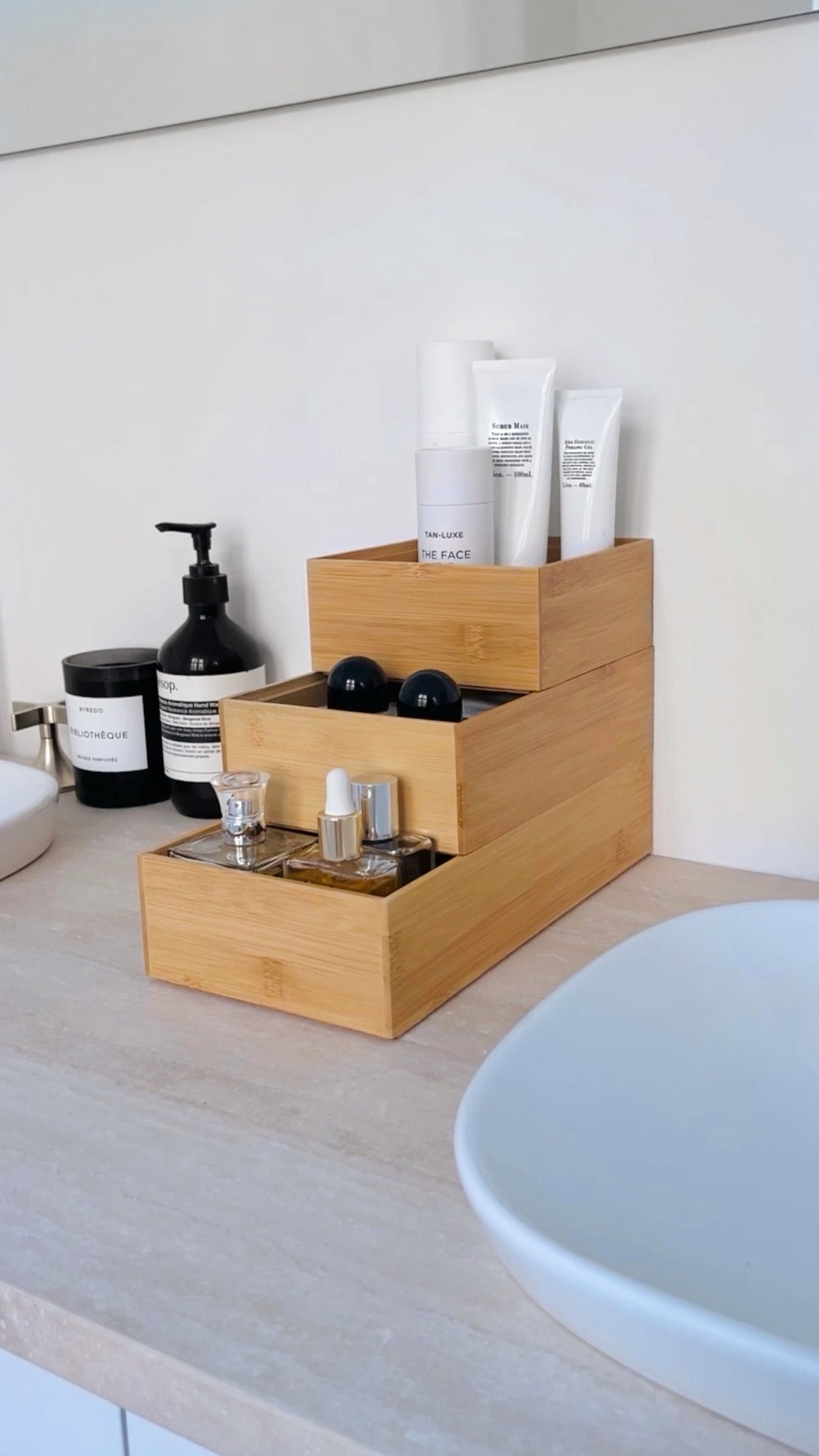 Skuffekasser i bambus – sådan organiserer du dine skuffer