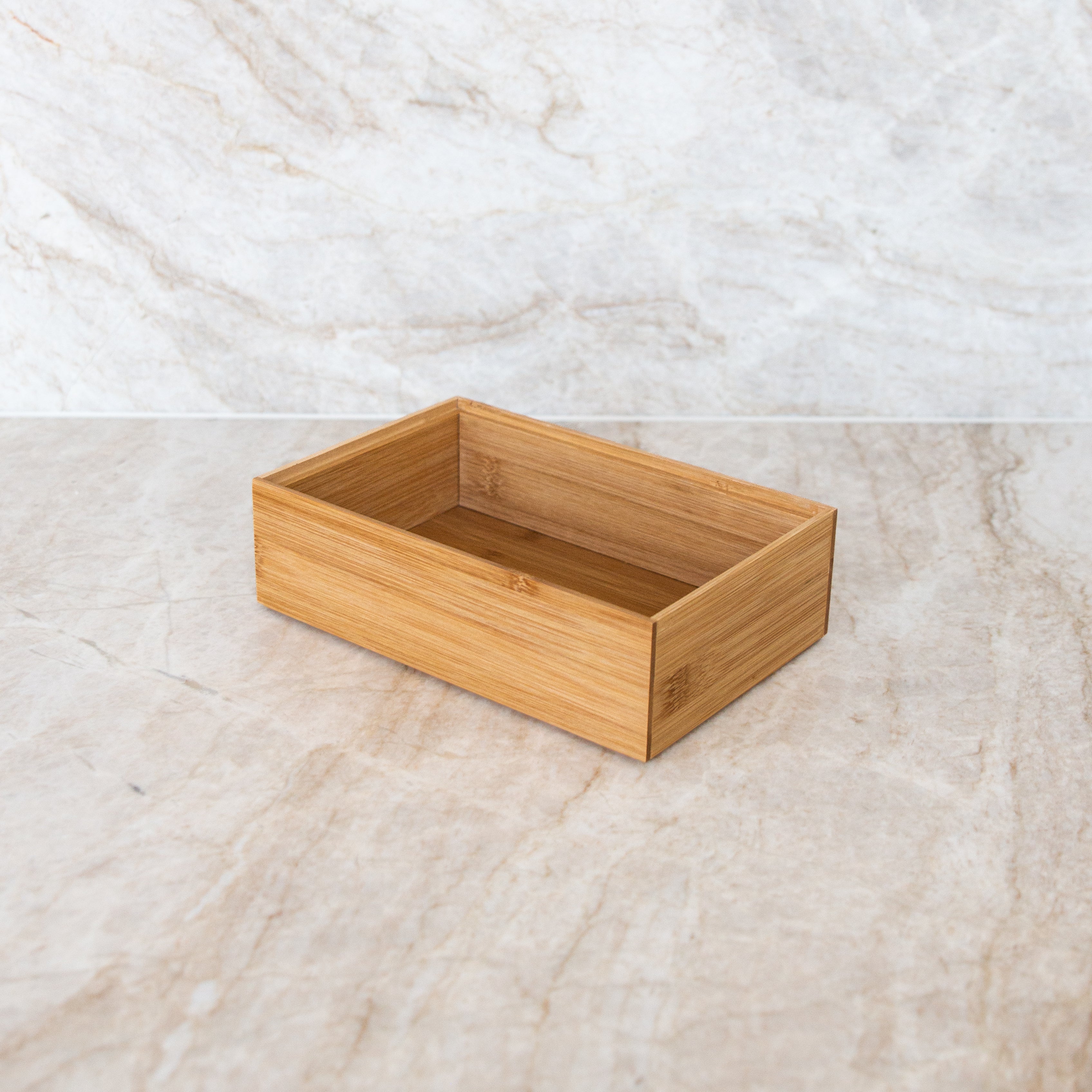 Opbevaring af tasker med ro og overblik