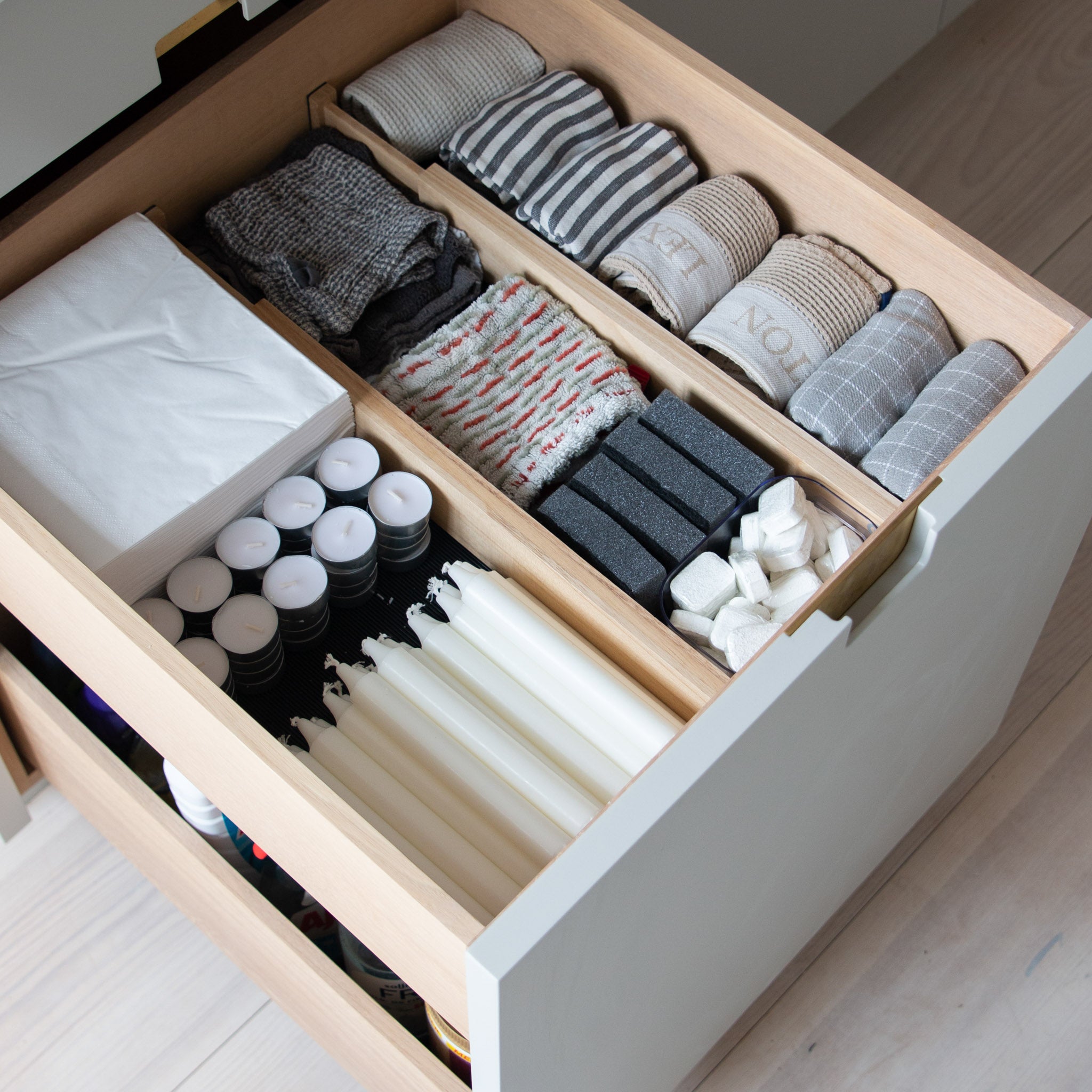 Drawer divider narrow