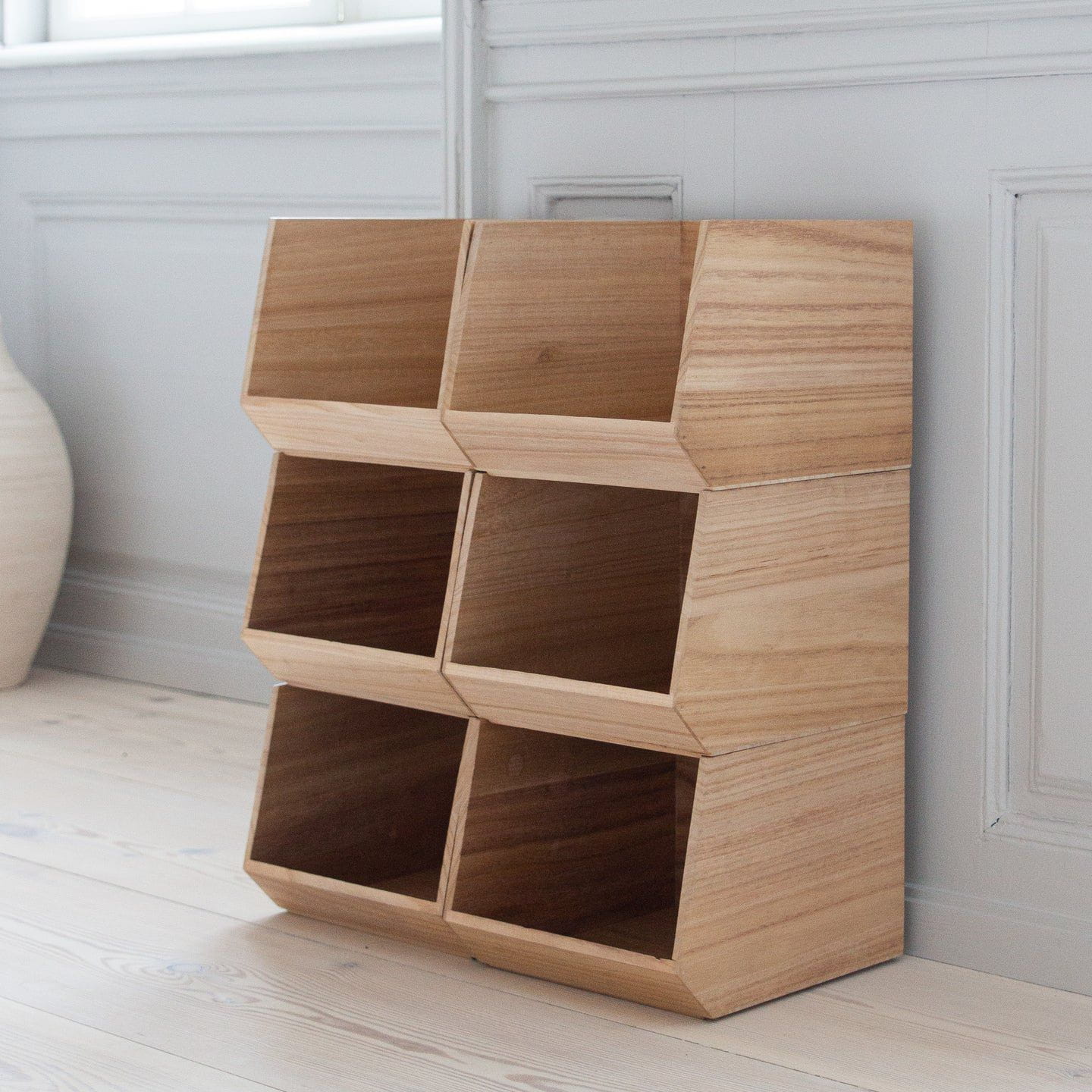 Stackable shelving unit