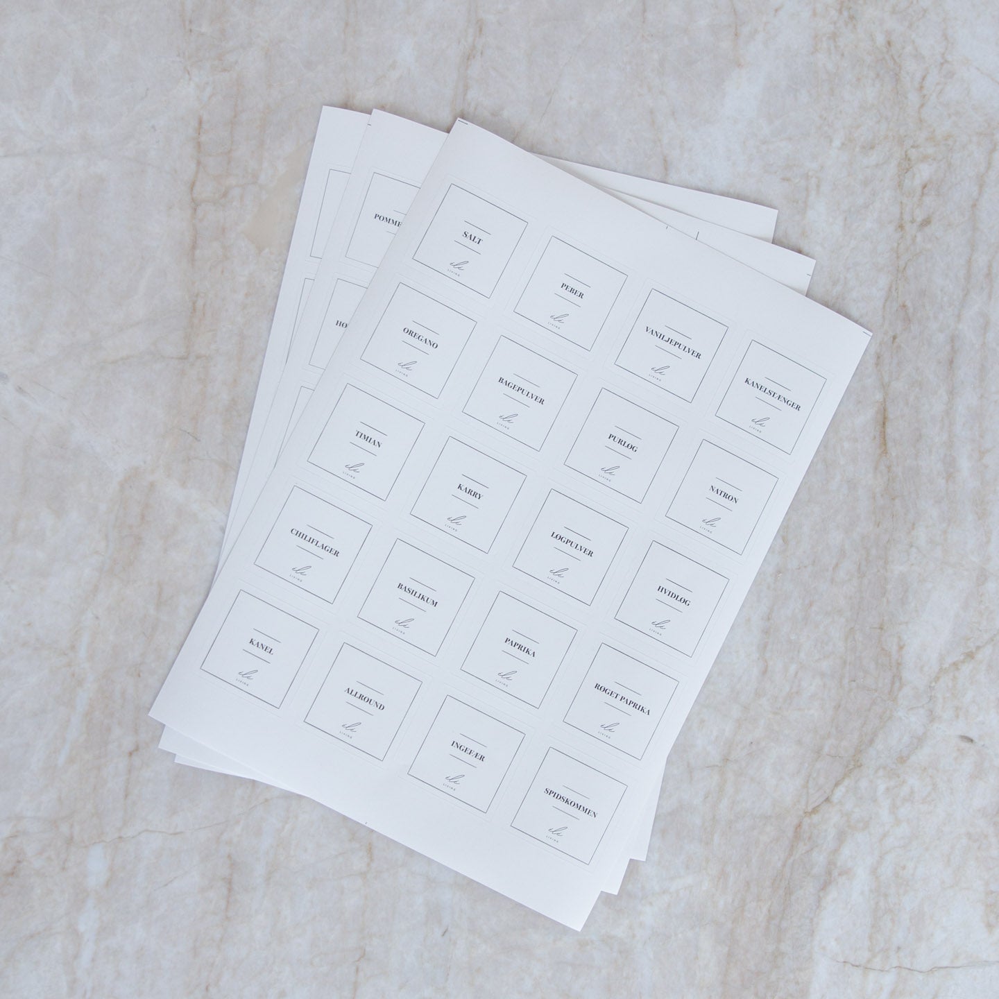 rydderilabels med 80 labels i mat finish til krydderiglas