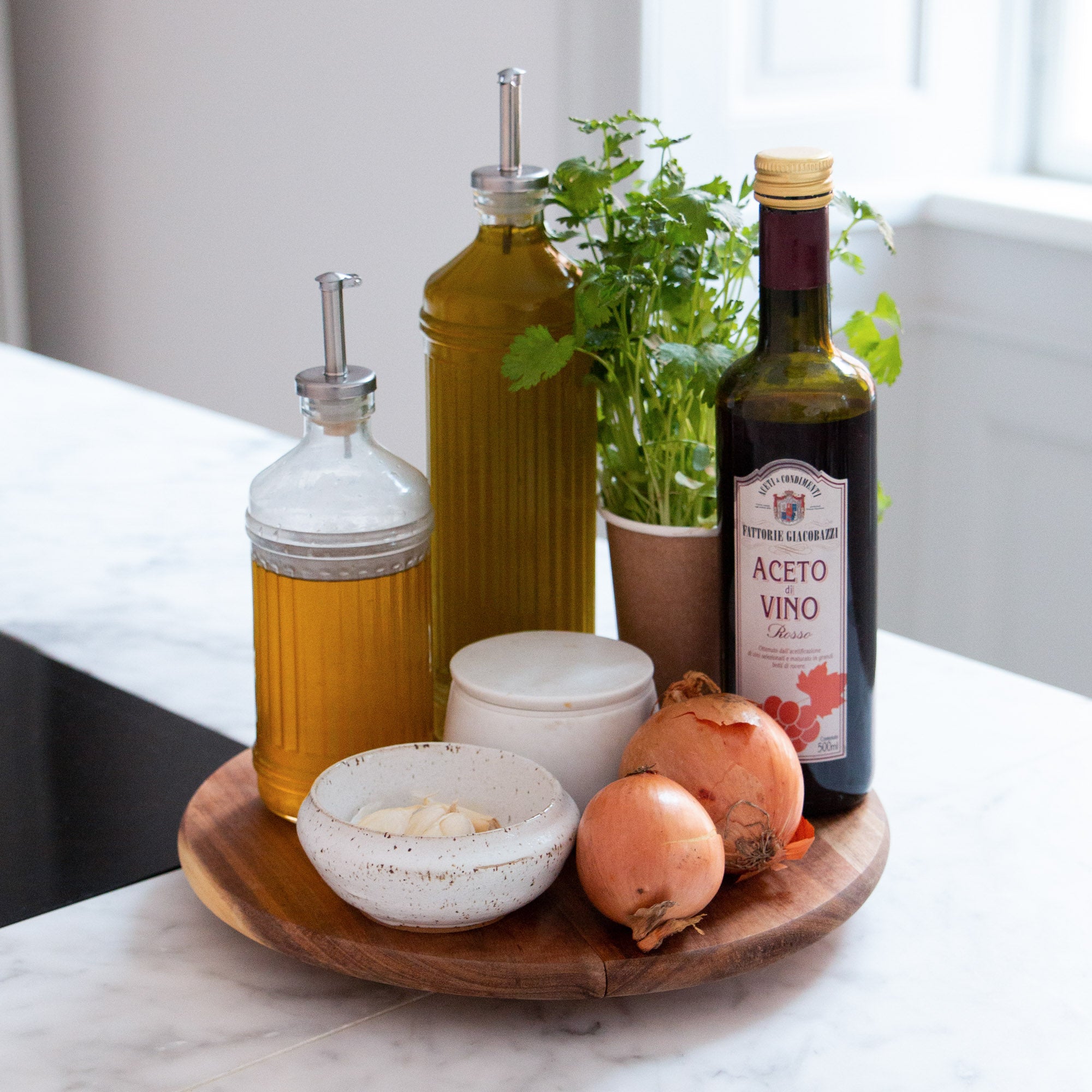 Oil/vinegar bottle 730 ml