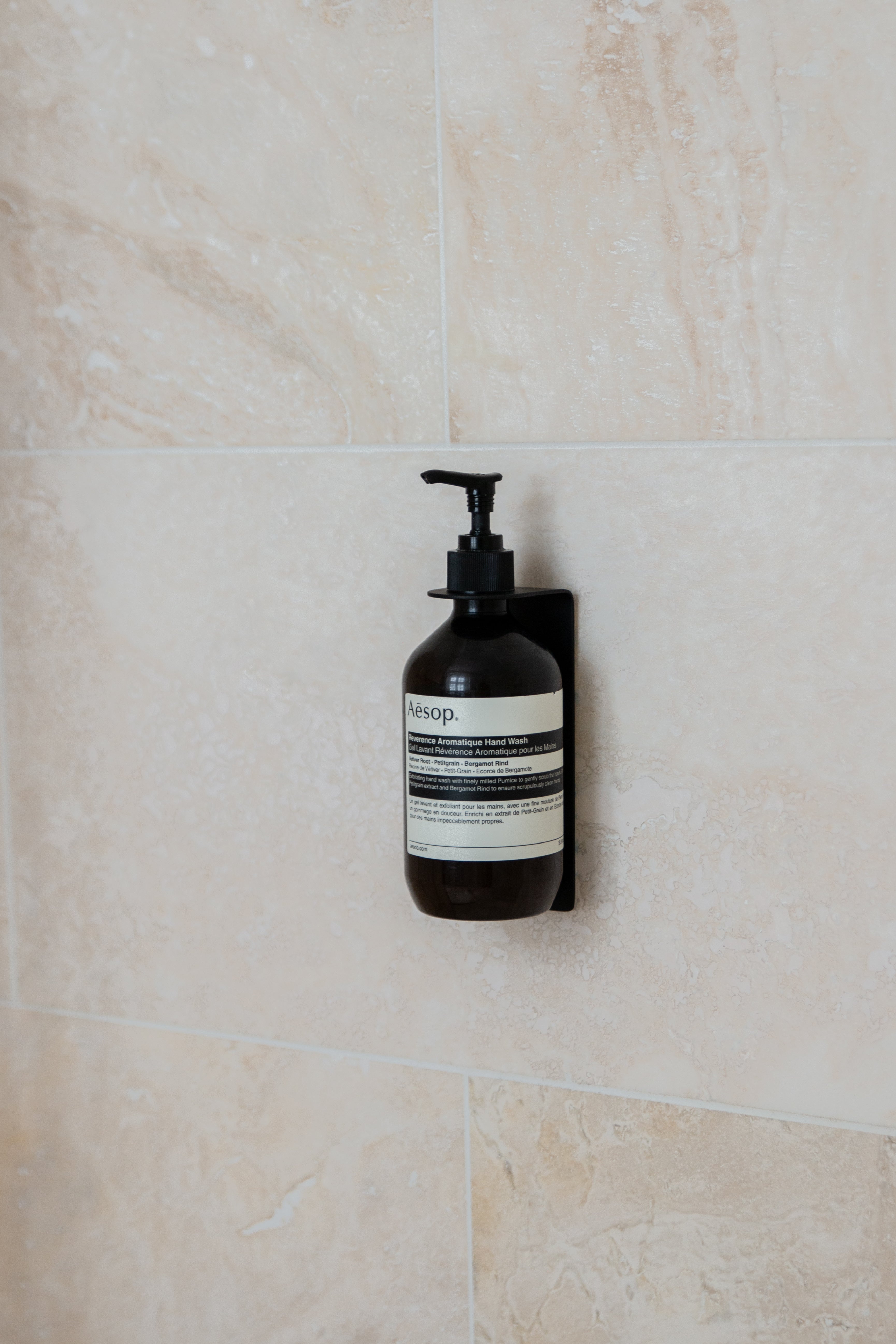 Sæbeholder til brusekabine - hvordan vælger du rigtigt?