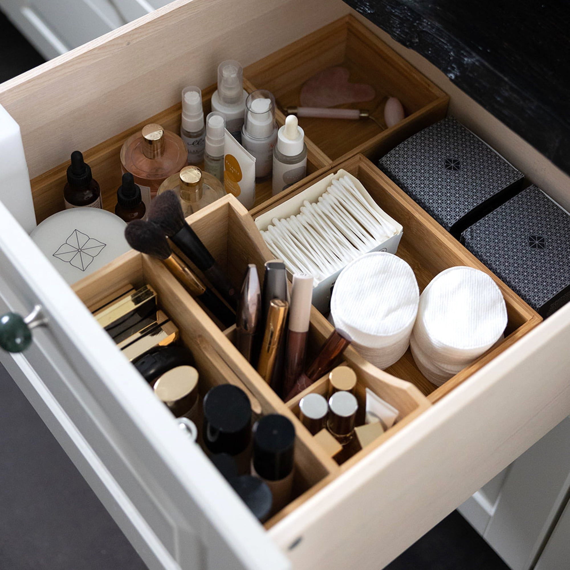 Kasser Makeup organizer med hank aestetisk ele living